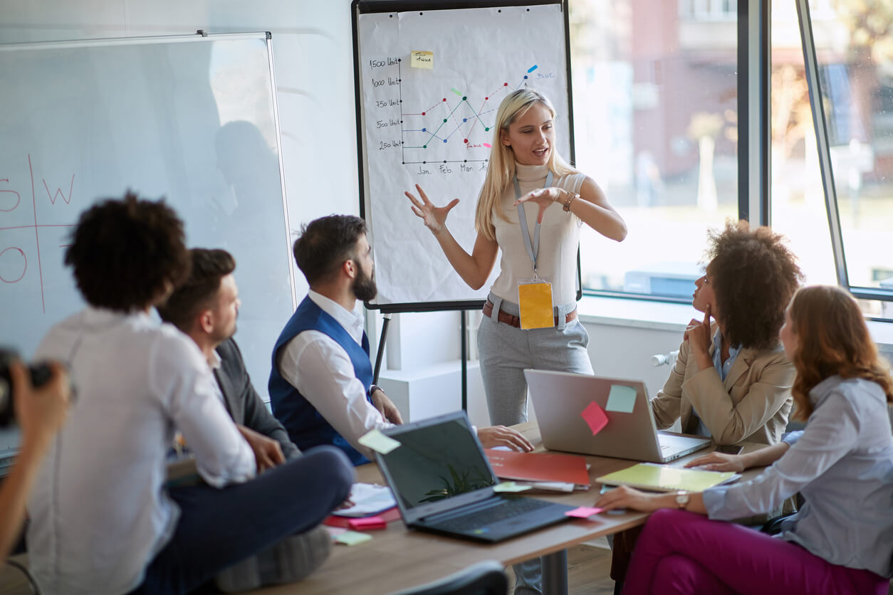 how to keep creative teams motivated